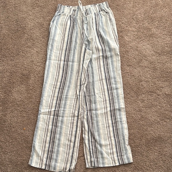 Briggs New York Pants - Briggs New York Blue and White Striped Pants